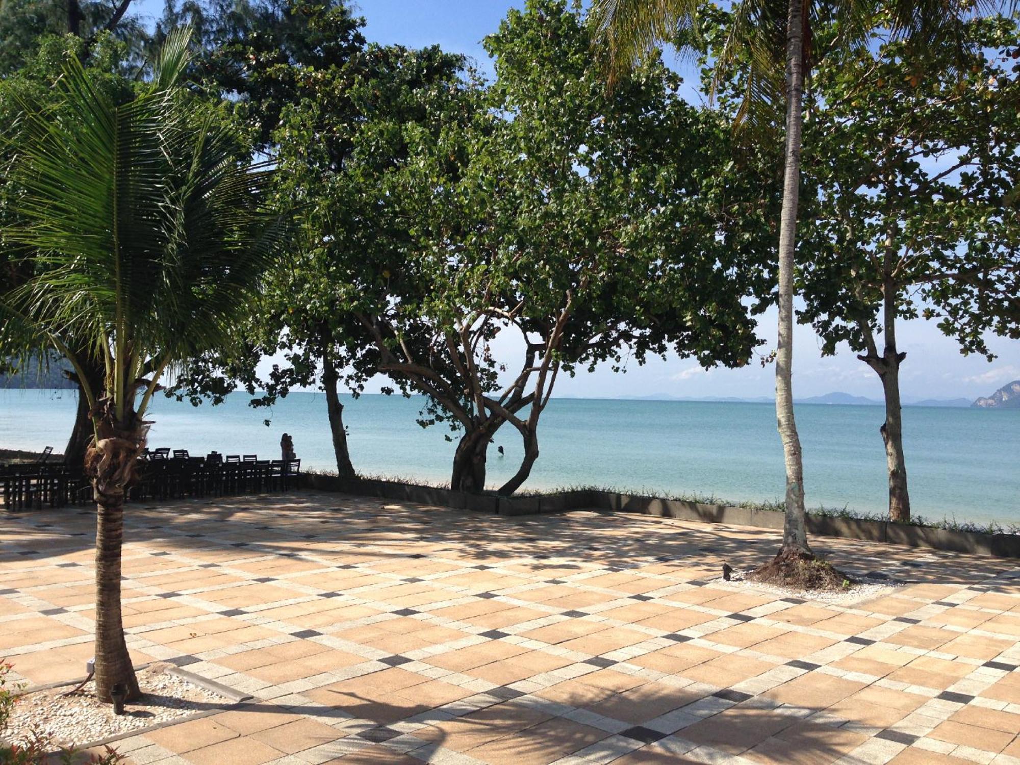 Blue Bay Resort - Access To Pool And Beach-Phuket & Krabi Ko Yao Dış mekan fotoğraf View of the Andaman Sea from the resort